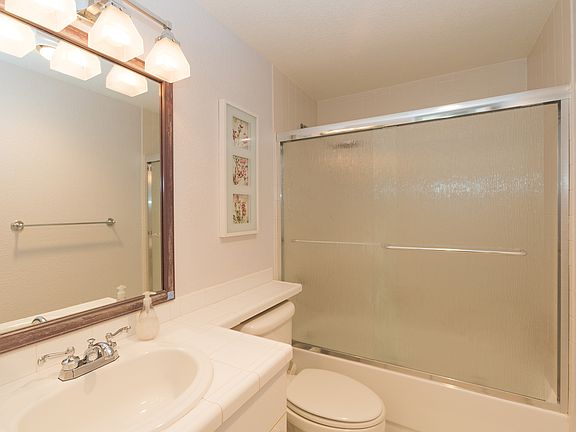5th image of 201 Harrison St APT 420