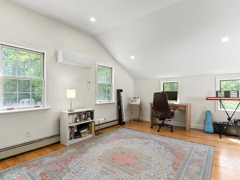 88 Anderson Ave — Photo 14