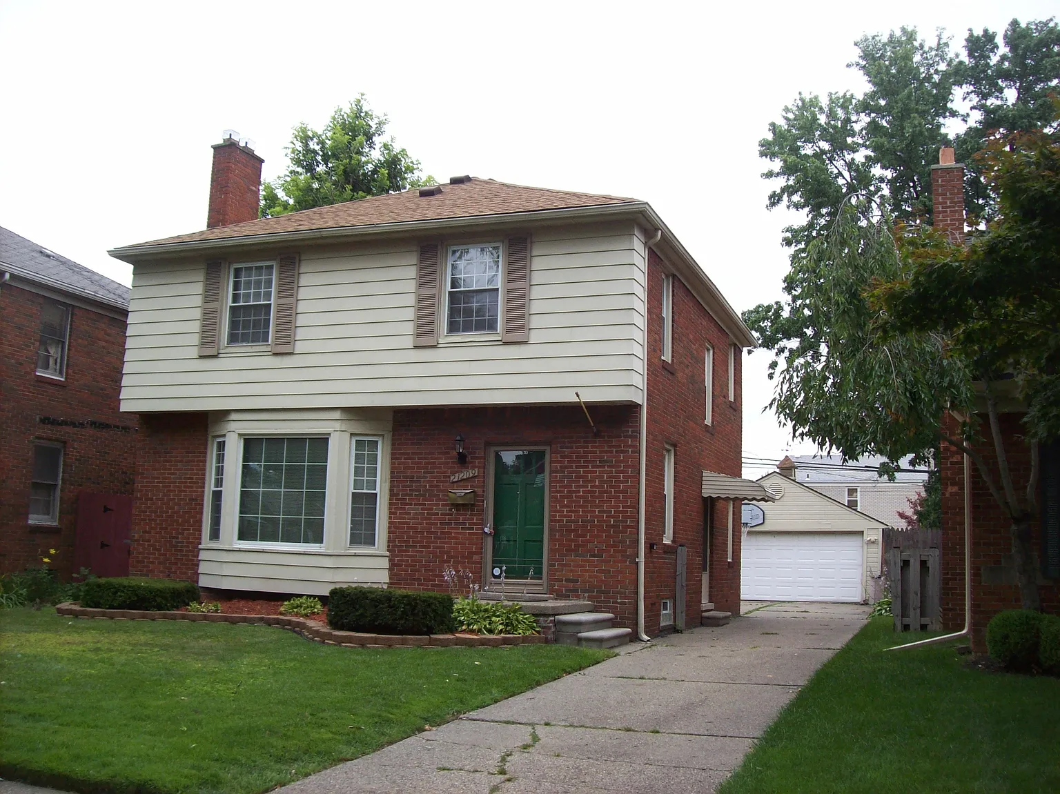 21209 Bournemouth St photo 1