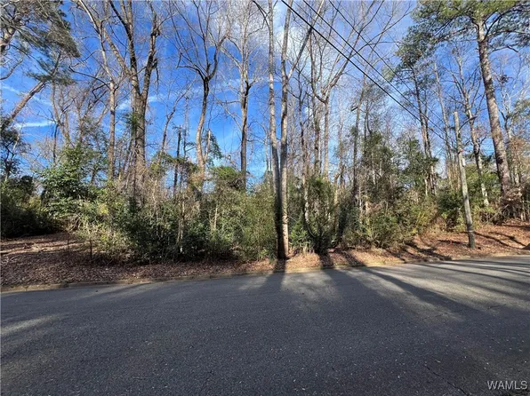 913 Hillsdale Ct, Tuscaloosa, AL 35404