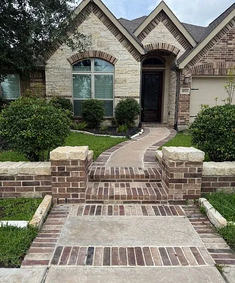 16923 Lumberton Dr — Photo 7