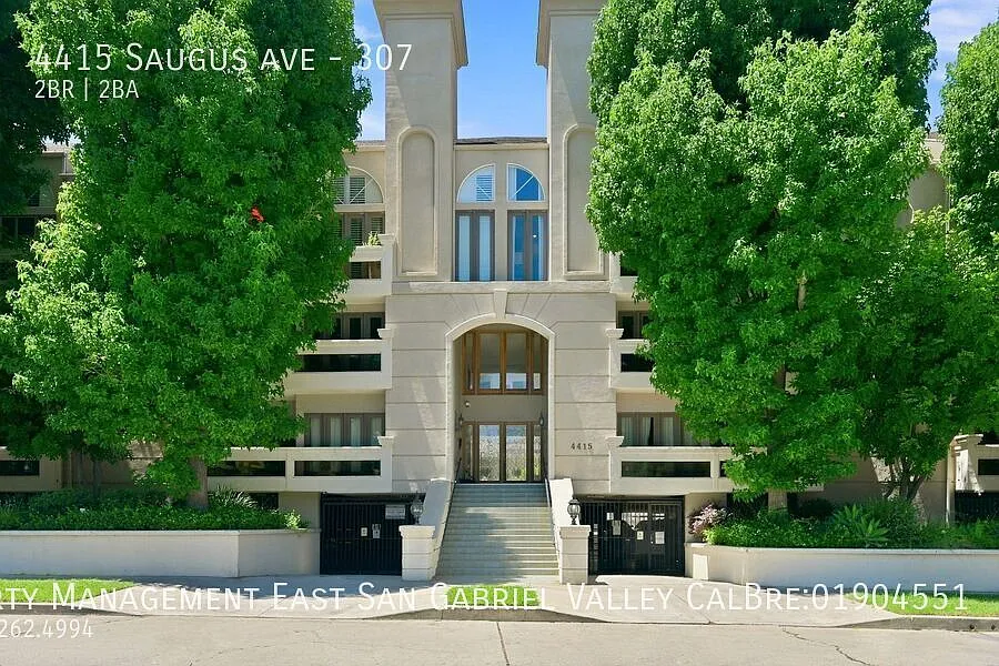 4415 Saugus Ave #307