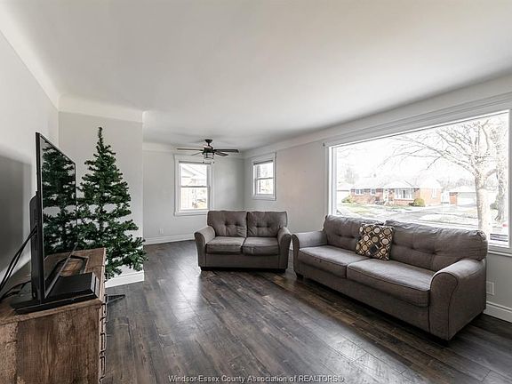 2nd image of 2759 Randolph Ave