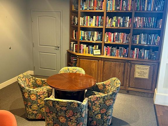 4th image of 8501 Bayside Rd Unit 702