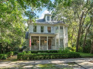 8 Mises Rd, Beaufort, SC 29907