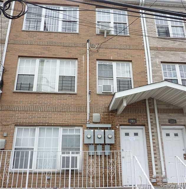 1st image of 211 Beach 28th Street