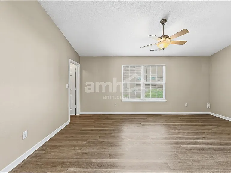 18987 Prairie Crossing Dr — Photo 9