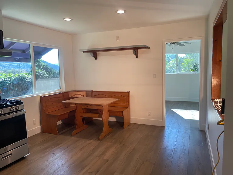 2863 Grand Ave — Photo 4