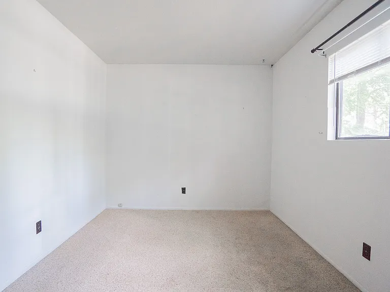 5383 Glenwood Ln — Photo 18