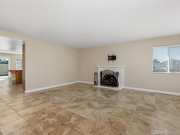 4th image of 3381 Garibaldi Pl