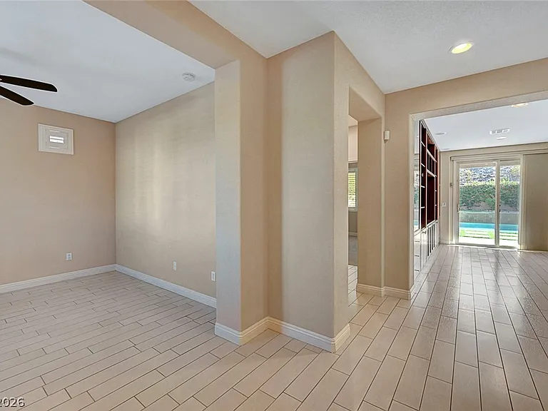 2953 Green Falls Ave — Photo 6