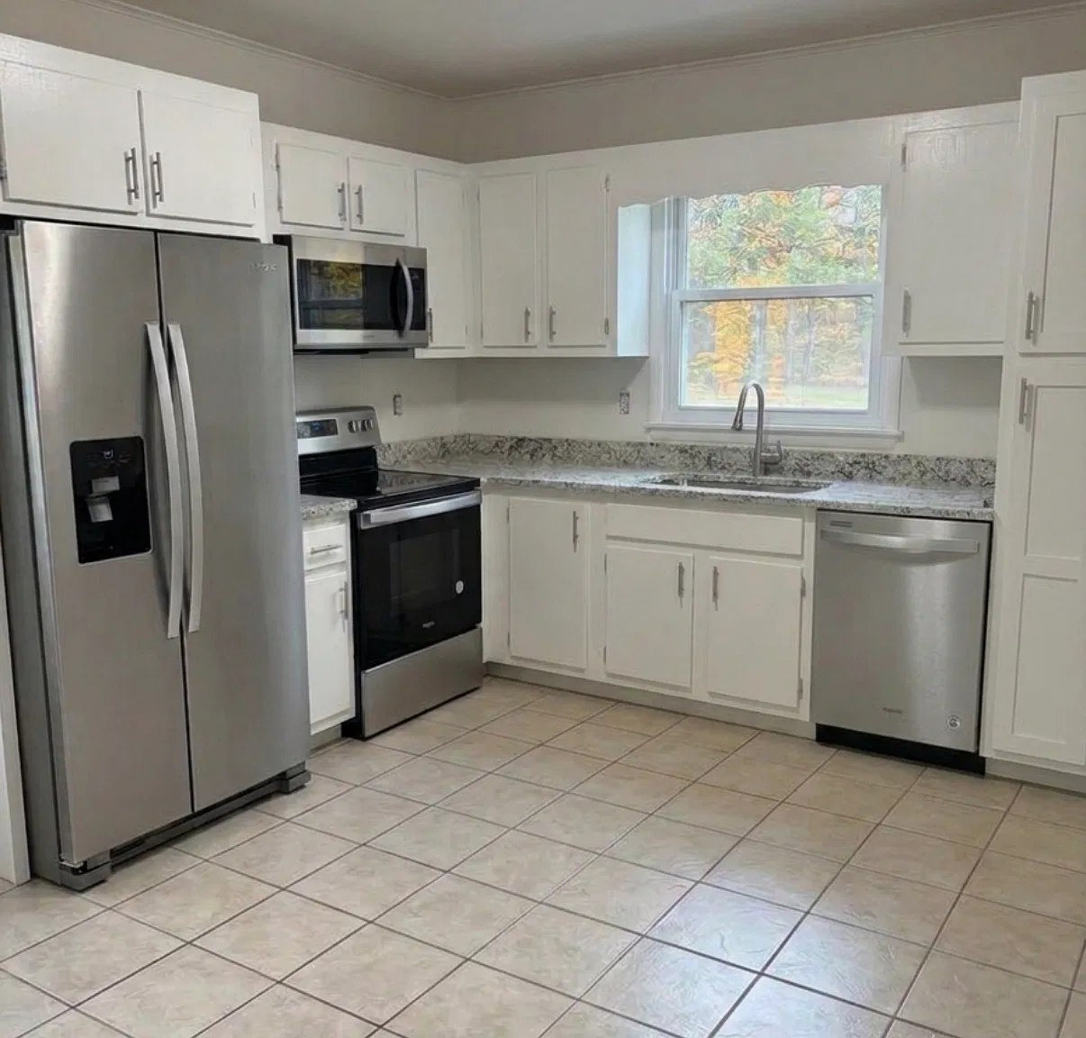 3 bed, 1504 sqft, $2,500 — Photo 2