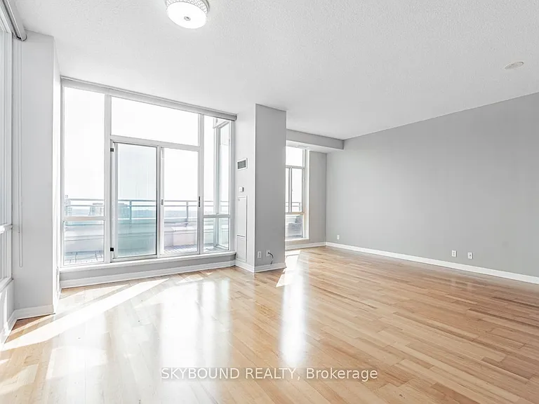 220 Burnhamthorpe Rd W #3202 — Photo 10