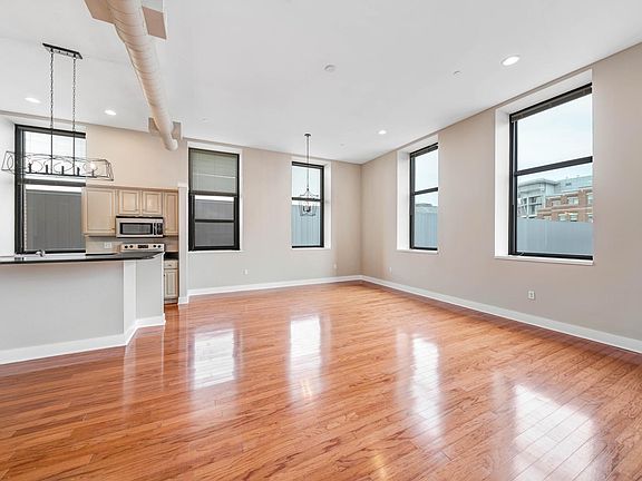 4th image of 336 S Kalamazoo Mall APT 305