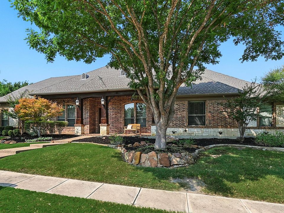 1st image of 3901 Regency Park Ct