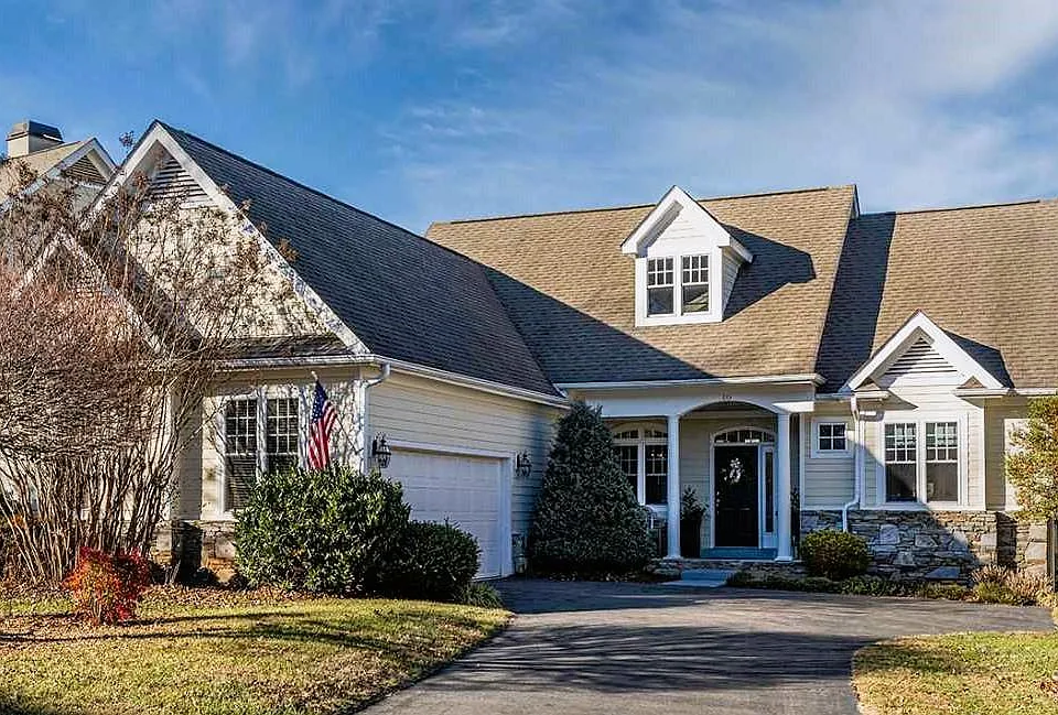 40 Bunker Ct