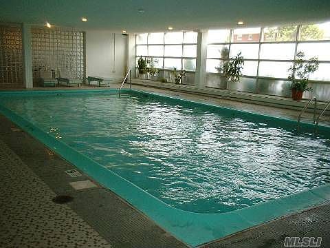 Sunny 3BR-2 Bath Unit!
