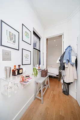 Rented by Living New York | media 12