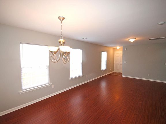 2nd image of 109 Lodestone Dr
