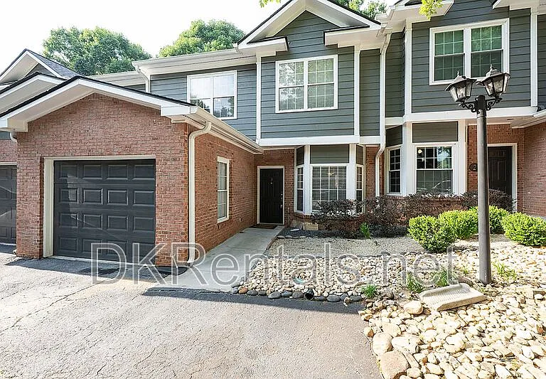 2680 Pinetree Rd NE #3 — Photo 2
