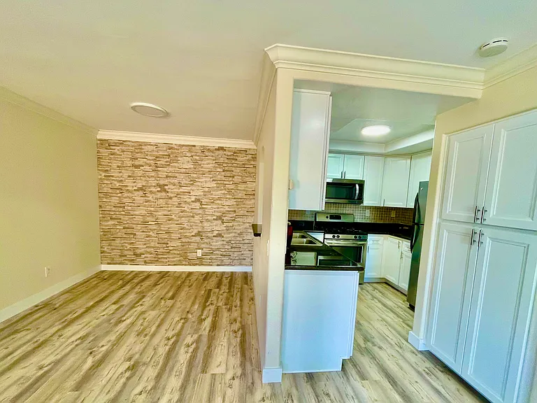 5054 Los Morros Way — Photo 11