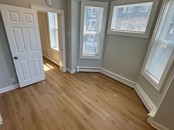 4th image of 289 Monticello Ave Floor 3