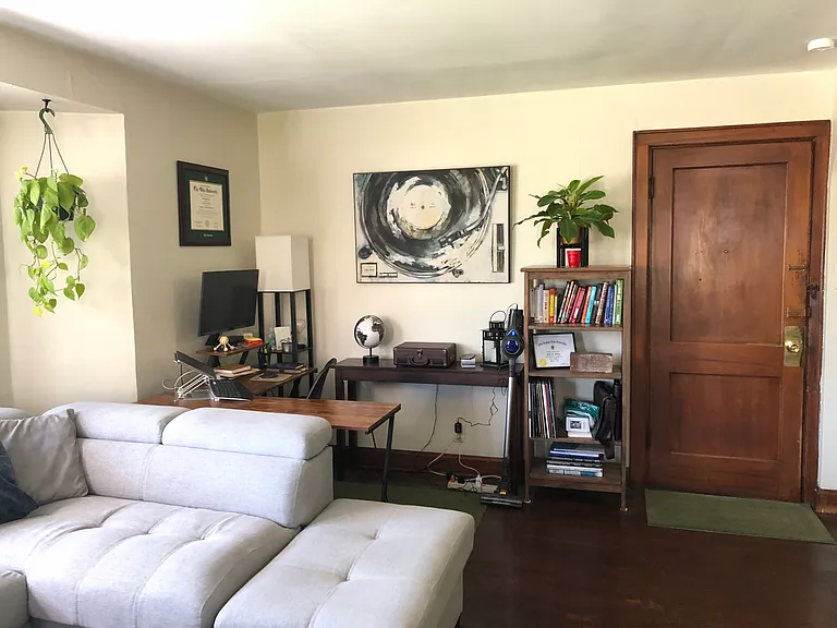 1385 Northwest Blvd — Photo 3