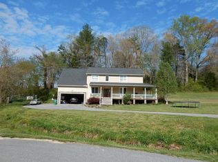 18 Stone Creek Rd, Fletcher, NC 28732