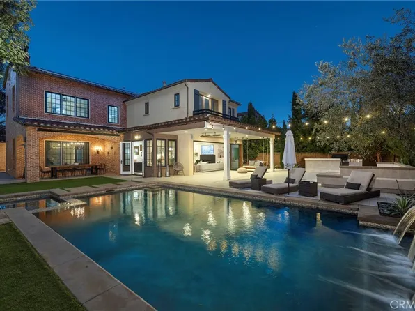 46 Woods Trl, Irvine, CA 92603