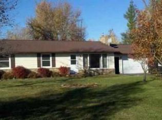 4060 Cole Rd, Fort Gratiot, MI 48059