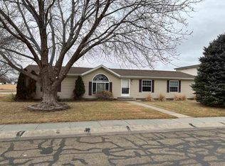 2620 Lynn Ct, North Platte, NE 69101