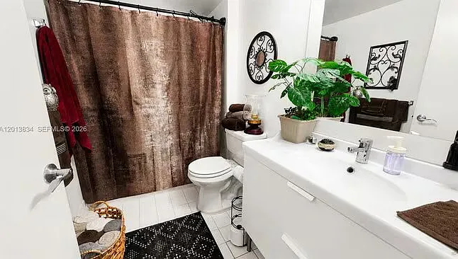 2 bed, 2.0 bath, 867 sqft, $2,100 — Photo 3