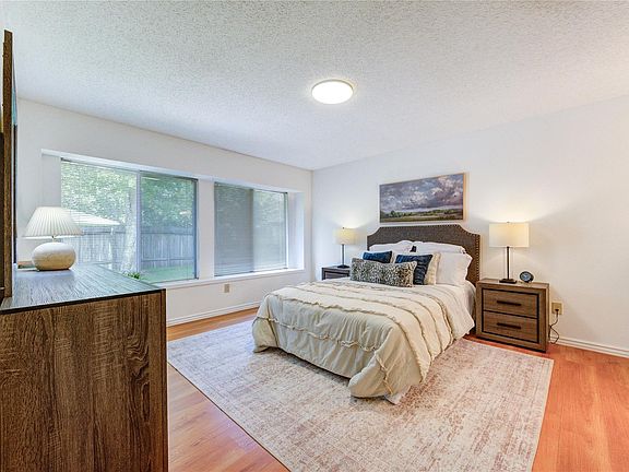 5th image of 3414 Spring Arbor Ln