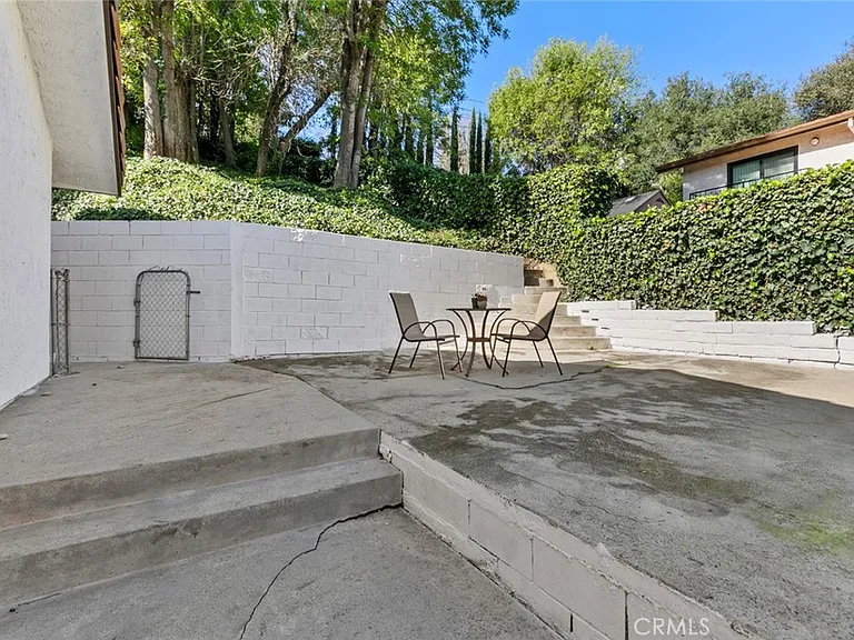 1321 Greenbriar Rd — Photo 53