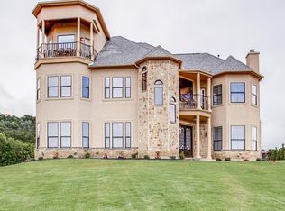 643 Oak Tree Cv, Cedar Hill, TX 75104