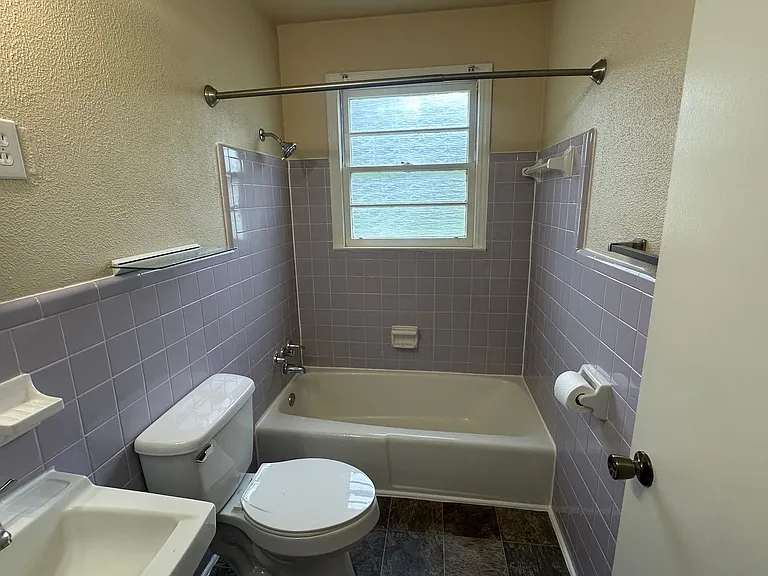 1307 Drew Ave — Photo 12