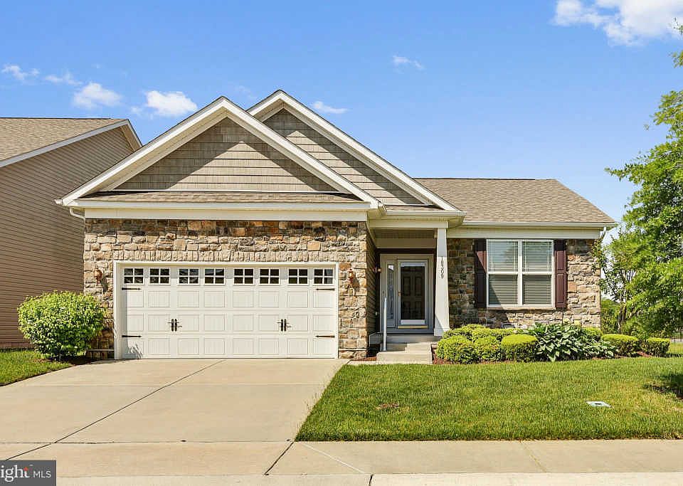 1st image of 18309 Port Cir