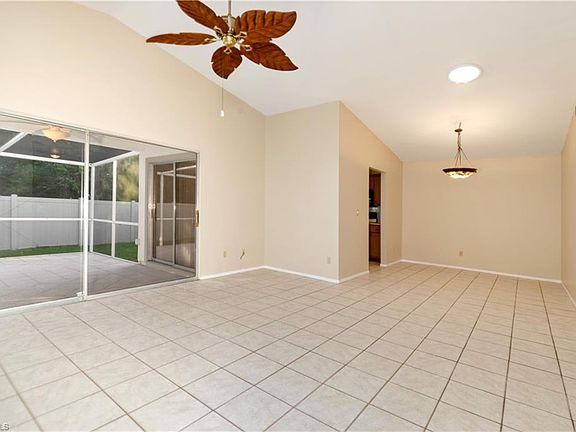 2nd image of 5721 Longleaf Dr