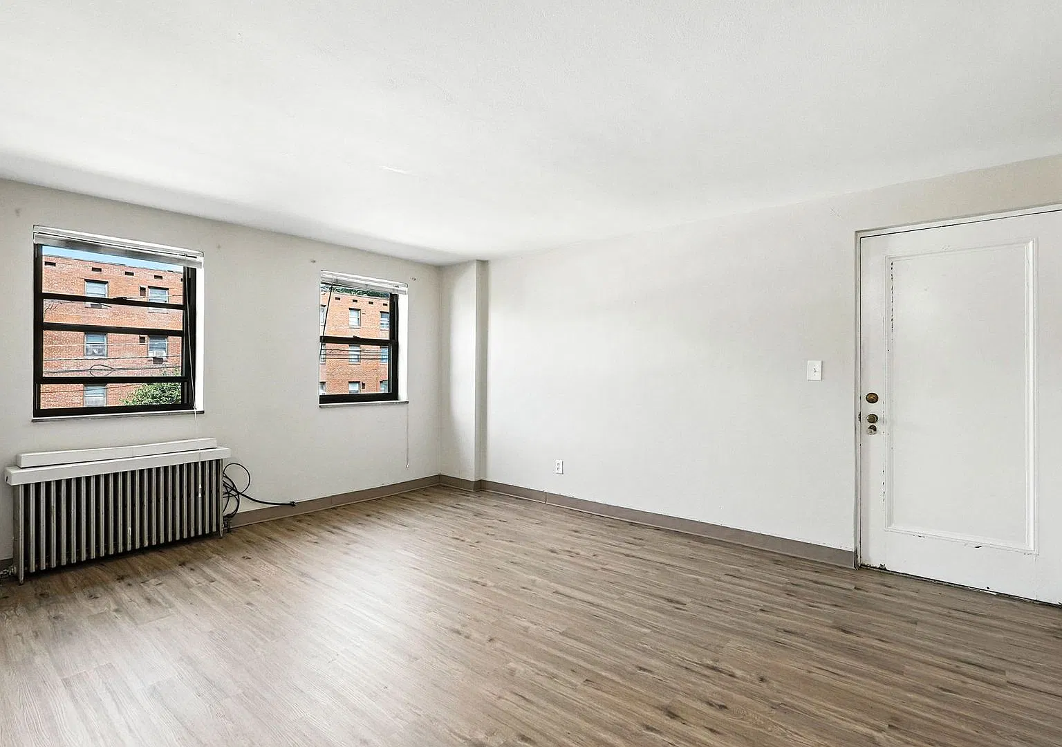 677 Florida Avenue — Photo 4