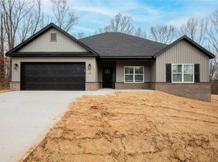 14 Kinloch Dr, Bella Vista, AR 72715