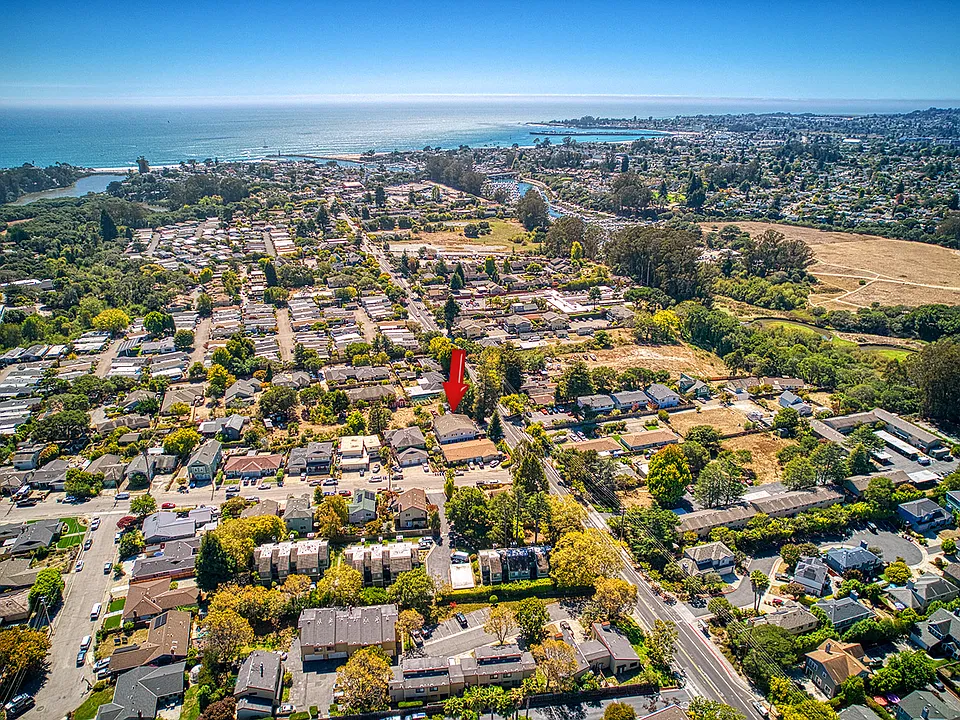 1266 7th Ave