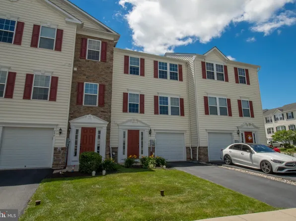 242 Bardel Dr, Coatesville, PA 19320