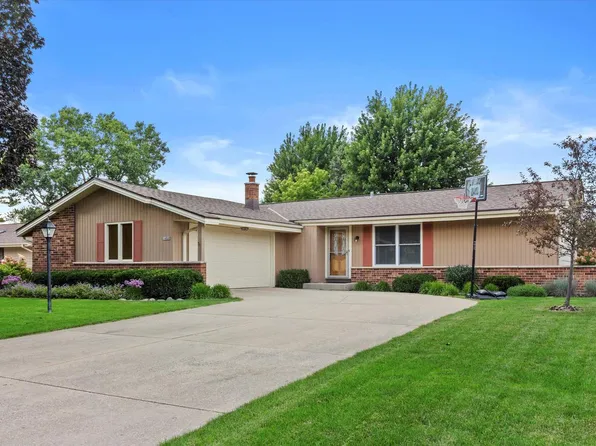 14080 West Wilbur DRIVE, New Berlin, WI 53151