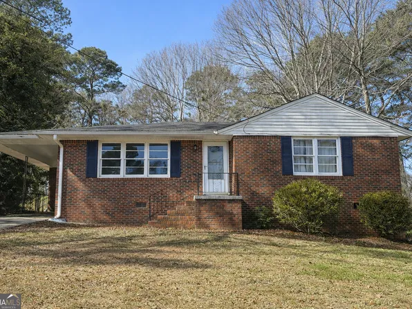 1523 Sagewood Cir, Stone Mountain, GA 30083