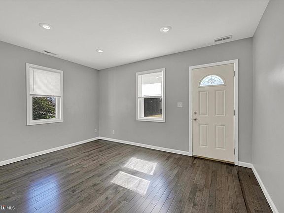 4th image of 4604 Ridge Rd