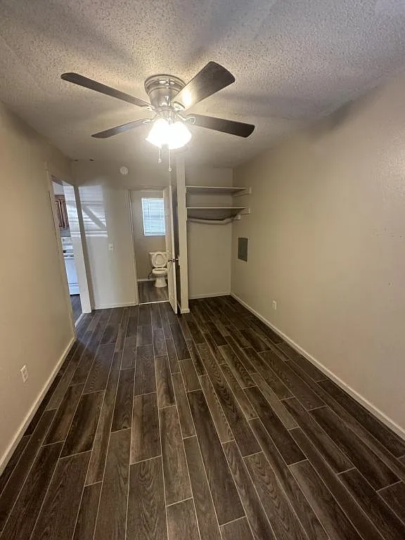 1500 N Hendrick Ave — Photo 4