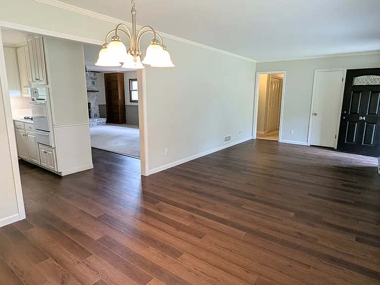 34 E Kenora Dr SW — Photo 12