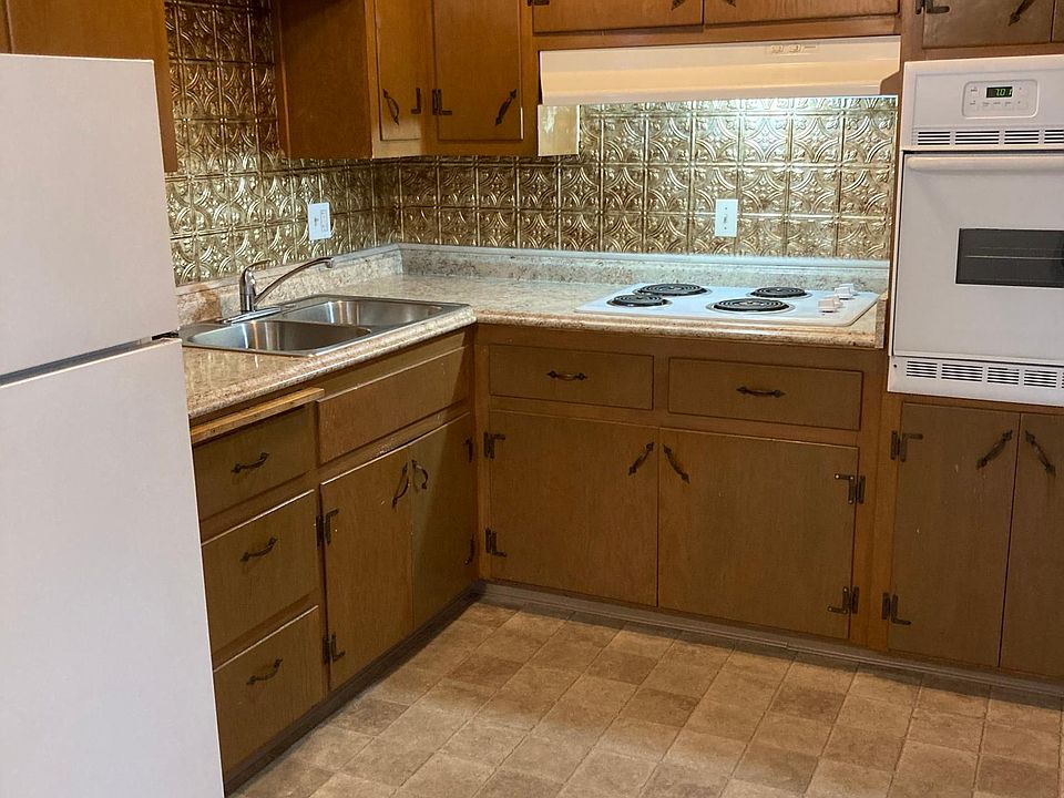 1st image of 2358 Karen Dr APT 4