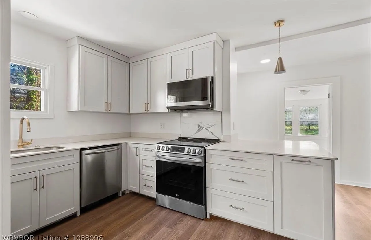 3 bed, 1424 sqft, $1,450 — Photo 3