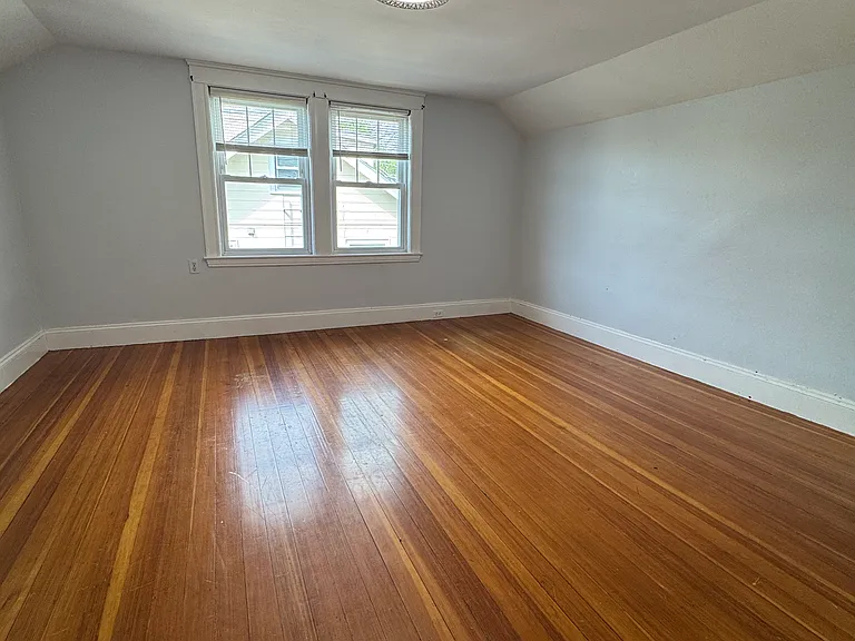 16 Edgewood Cir — Photo 11